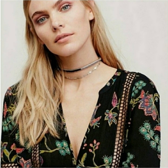 Free People Just the Two of Us Tunic Black Floral Small Crochet Mini - Picture 4 of 16